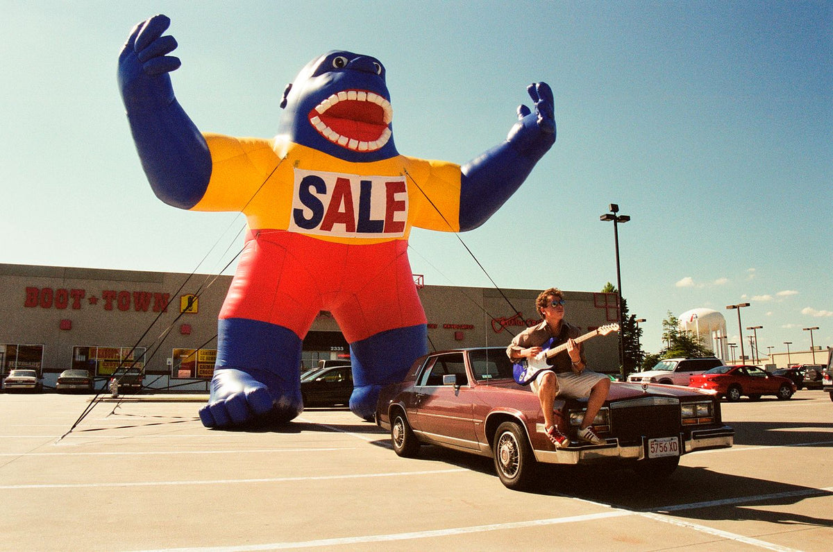The Boot Town Gorilla Meets The Guitar Man - Texas  